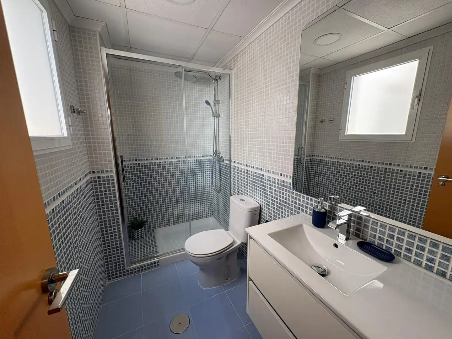 Baño de Apartamento en venta en Almoradí con Aire acondicionado, Calefacción y Terraza