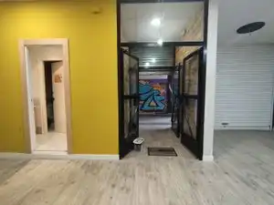 Gewerbefläche zur Miete in Avenida Reyes Católicos 44, imagen 2