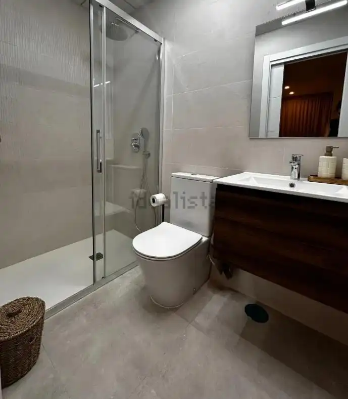 Bathroom of Flat for rent in Alicante / Alacant  with Air Conditioner, Heating and Furnished