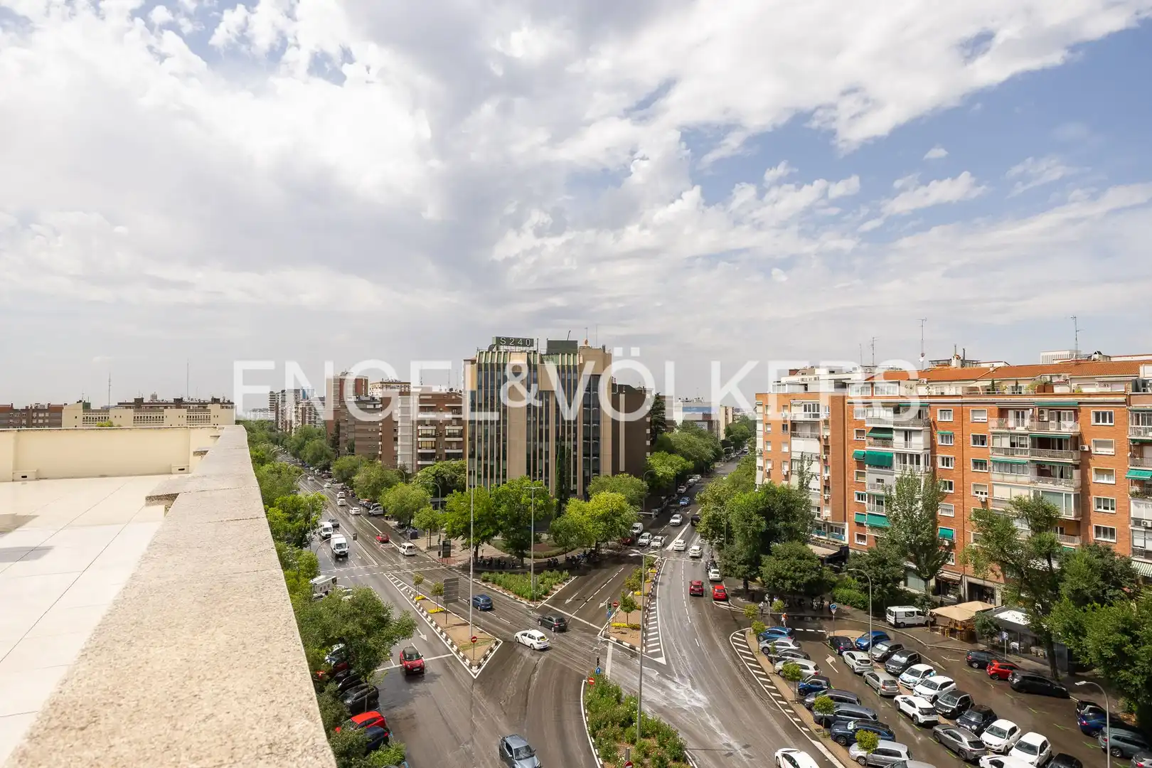 Außenansicht von Dachboden zur Miete in Madrid mit Klimaanlage, Heizung und Terrasse