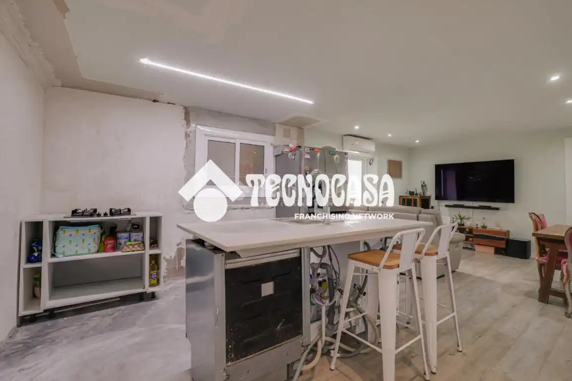 Küche von Wohnung zum Verkauf in Badalona mit Terrasse