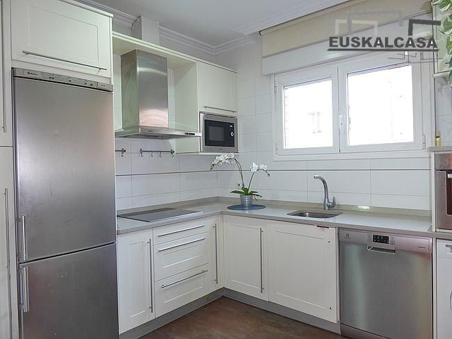 Cocina de Piso en venta en Bilbao  con Terraza y Amueblado