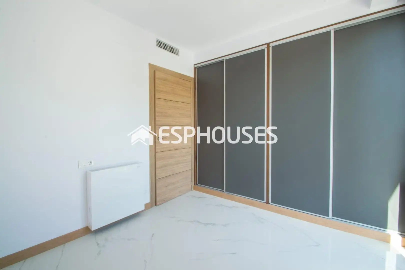 Casa con piscina in vendita a Golf Bahía, imagen 24