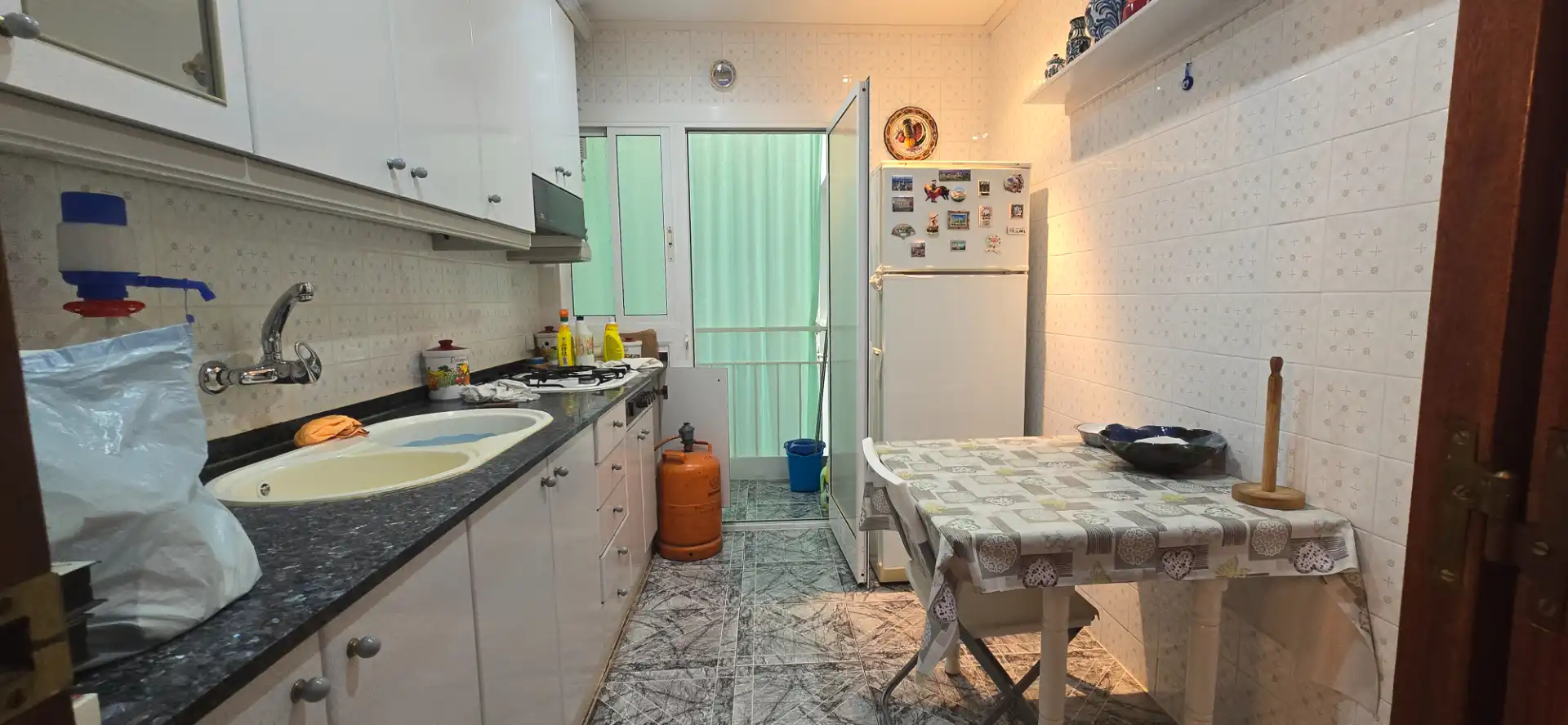 Cocina de Piso en venta en Santa Coloma de Gramenet con Aire acondicionado, Calefacción y Horno