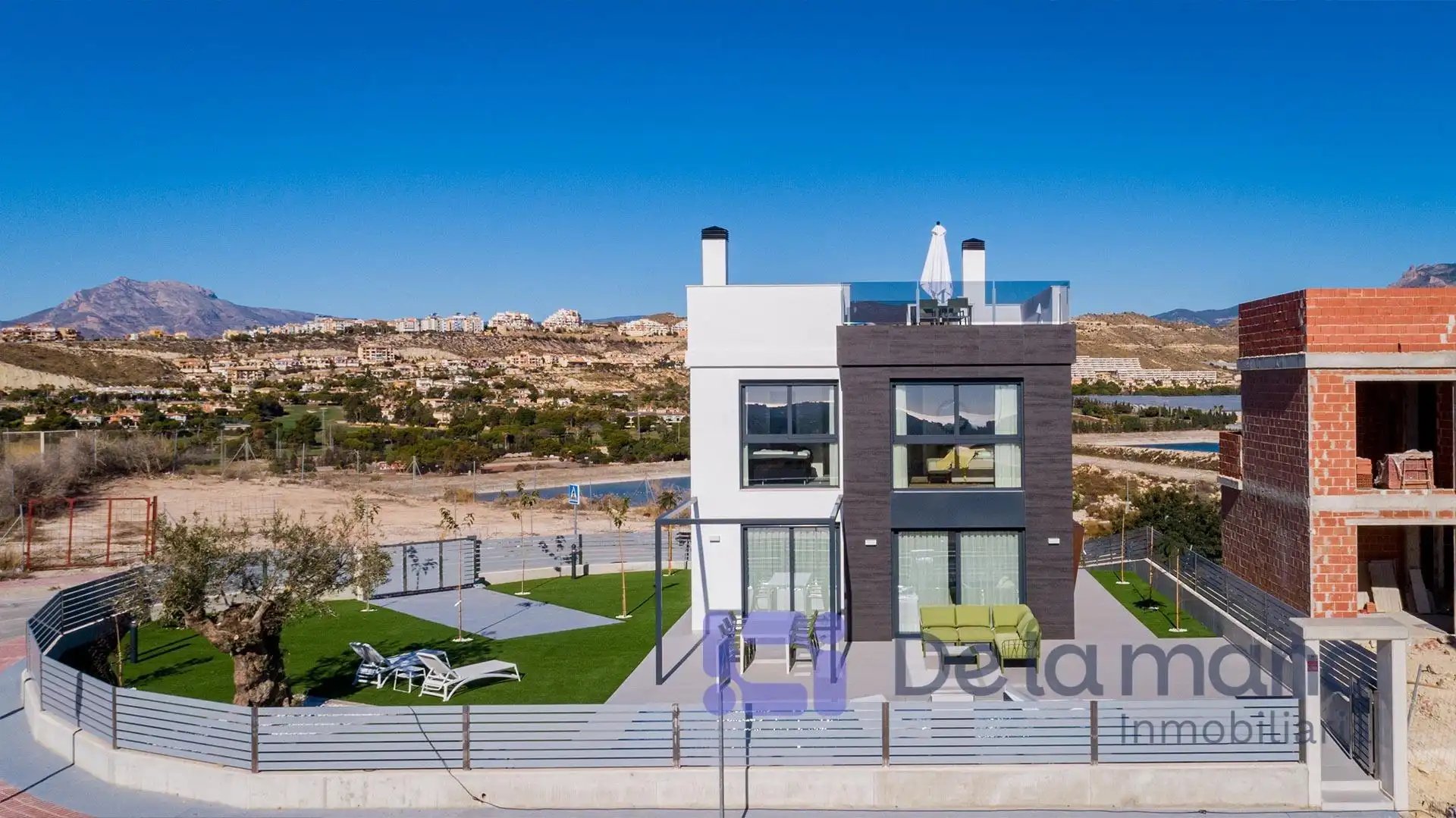 Villa con terrazza in vendita a Carrer del  Llentiscle, imagen 19