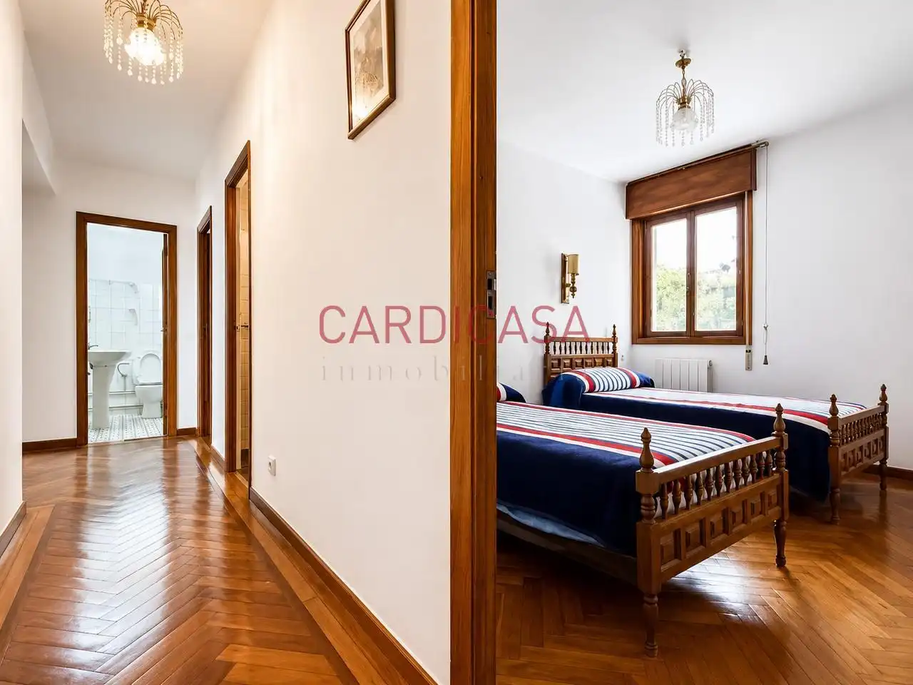 Habitación de Piso en venta en Vigo  con Calefacción, Parquet y Terraza