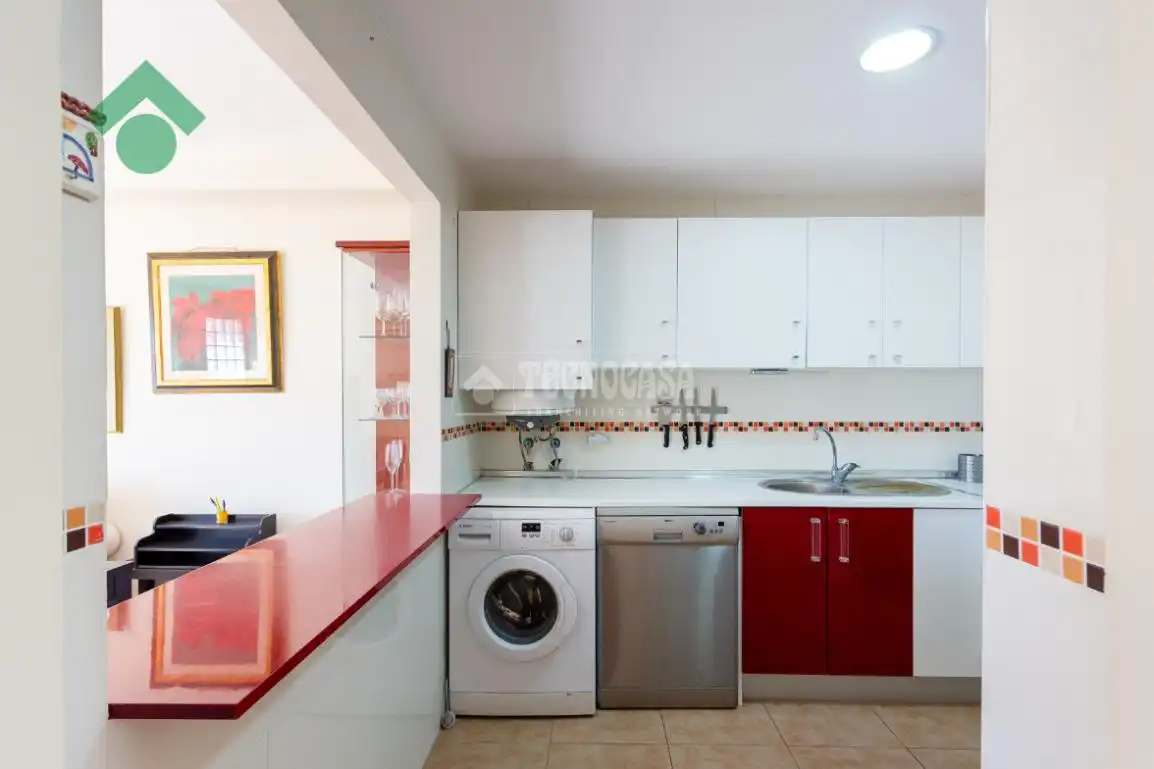 Cocina de Casa adosada en venta en Almuñécar con Aire acondicionado, Terraza y Amueblado