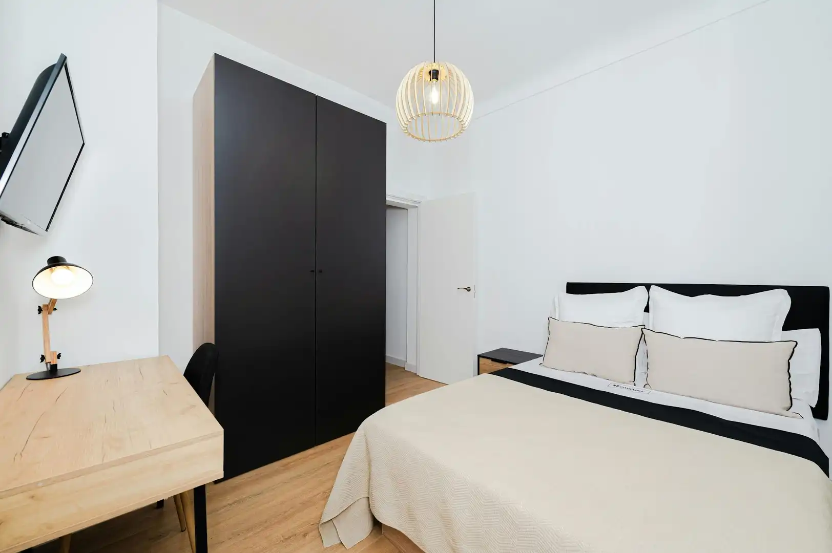 Schlafzimmer von Wohnung zur untervermieten in Madrid mit Heizung, Waschmaschine und Fernseher