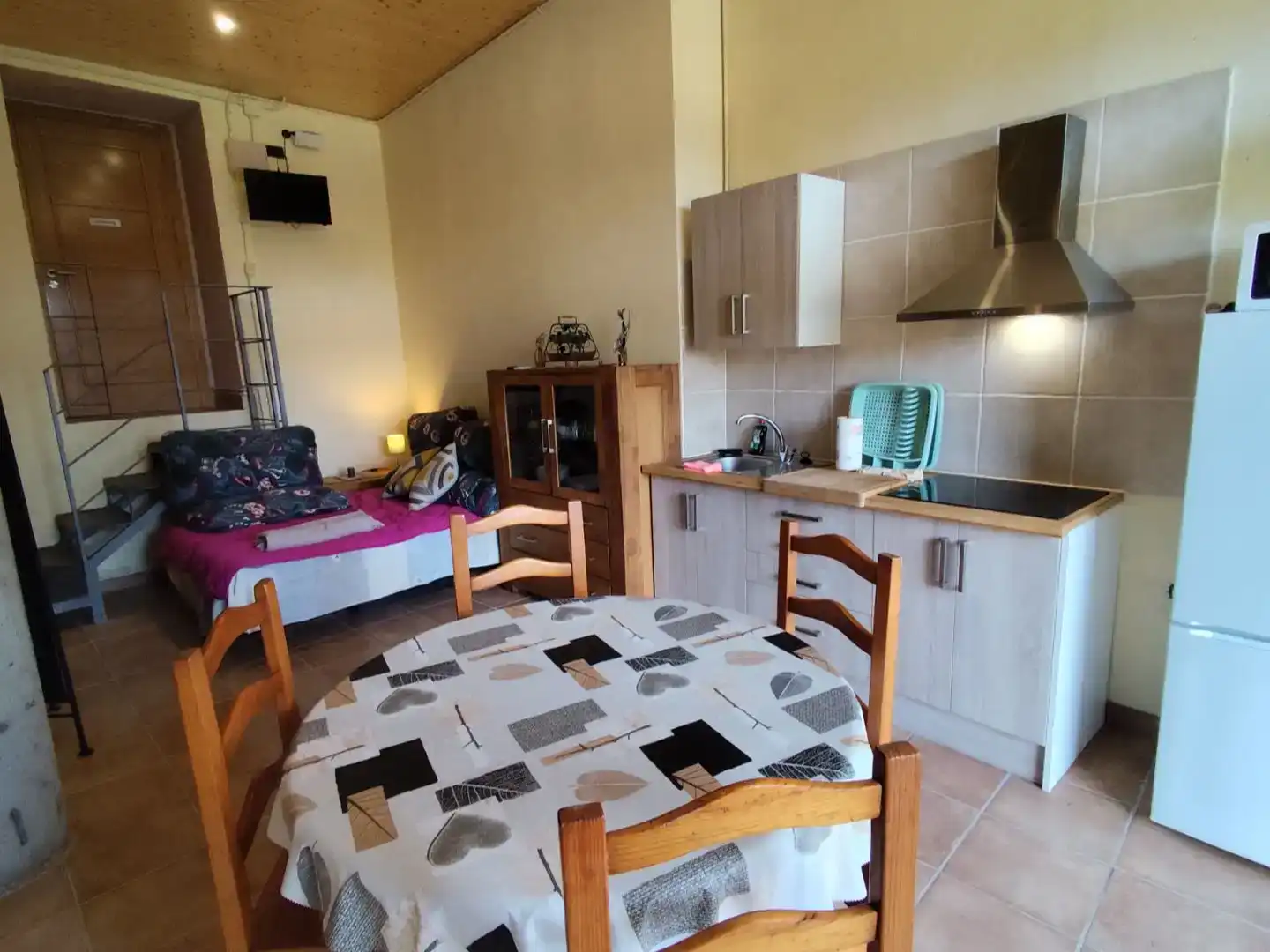 Cuina de Finca rústica en venda en Sant Miquel de Campmajor amb Piscina
