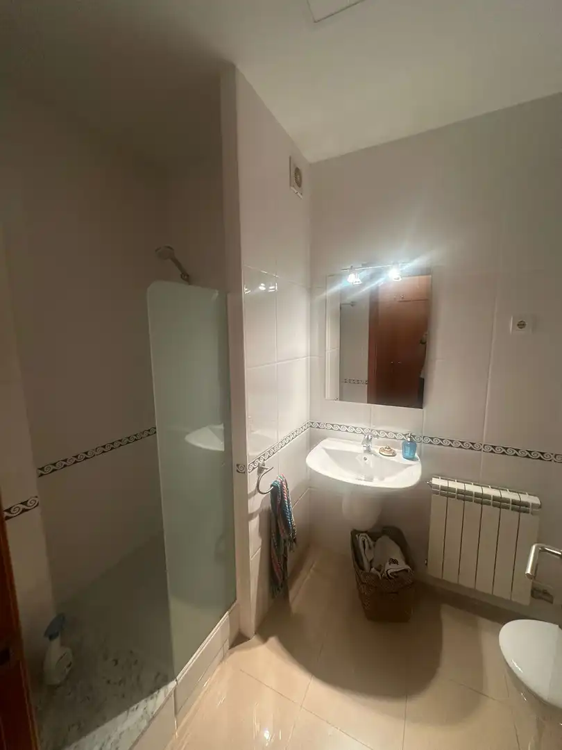 Flat for rent in Carrer de l'Hospital, Eixample - Can Bogunyà