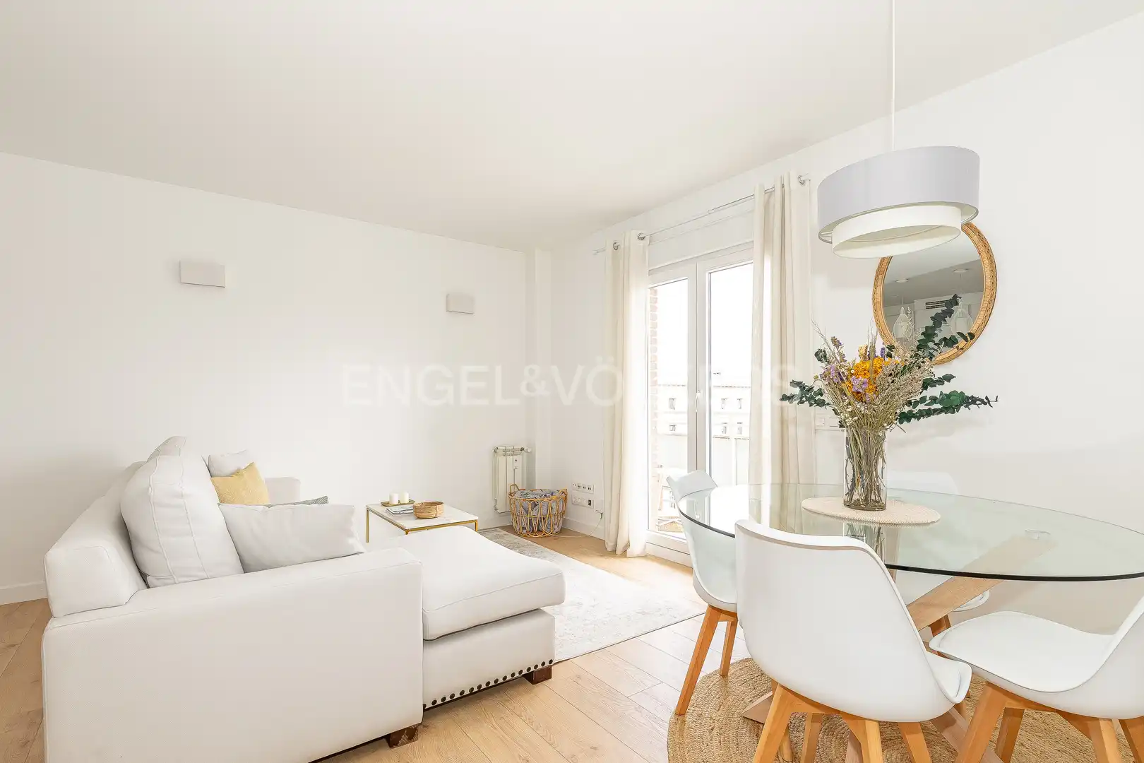 Wohnzimmer von Wohnung zur Miete in Madrid mit Klimaanlage, Heizung und Terrasse