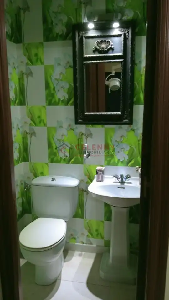 Baño de Casa o chalet en venta en San Cibrao das Viñas con Calefacción, Jardín privado y Terraza