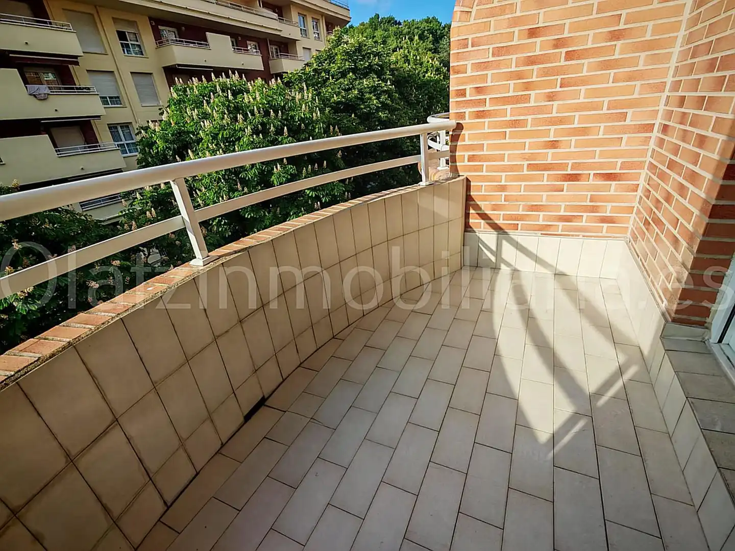 Terraza de Piso en venta en Castro-Urdiales con Balcón