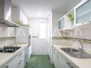 Photo 3 of Flat for rent in Calle Cueva de la Pileta, Urbadiez - Entrepuentes,  Sevilla Capital
