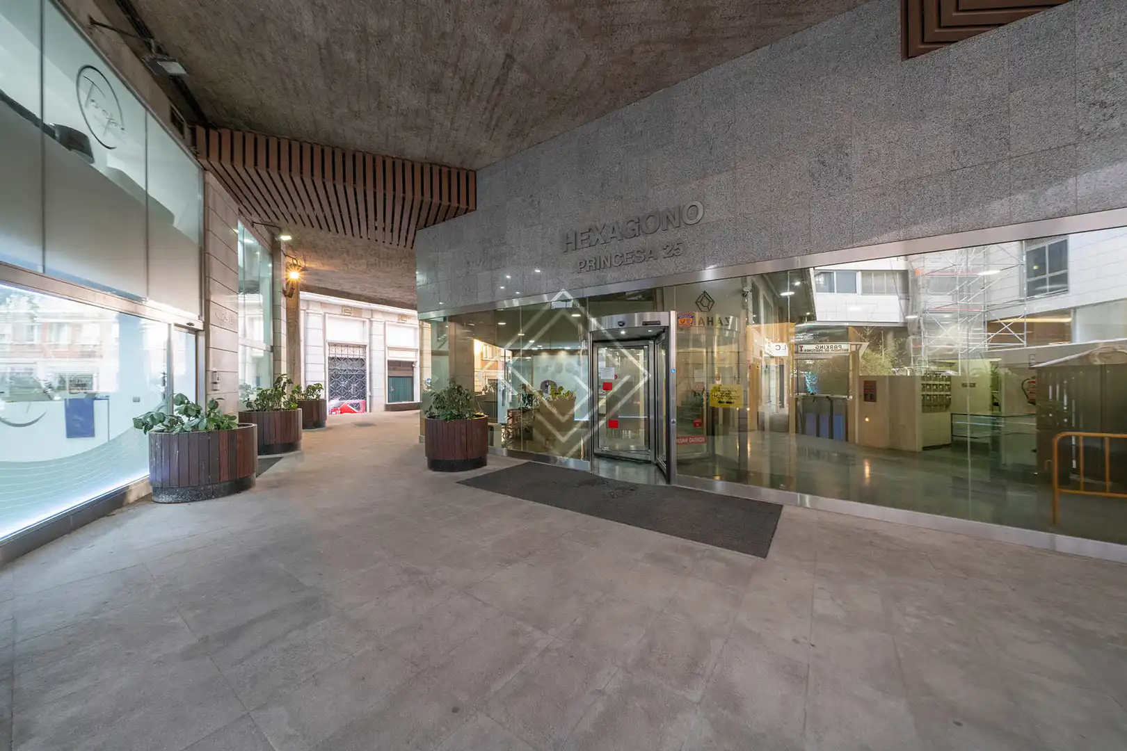 Office for sale in Madrid