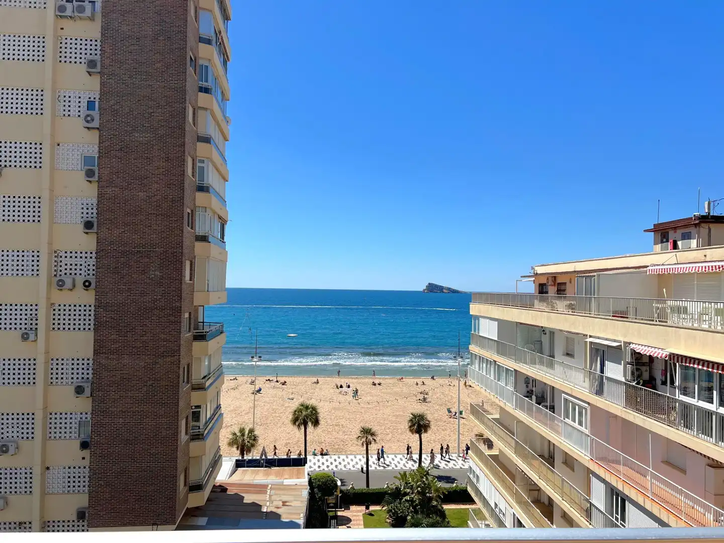 Vista exterior de Piso en venta en Benidorm con Aire acondicionado, Terraza y Amueblado