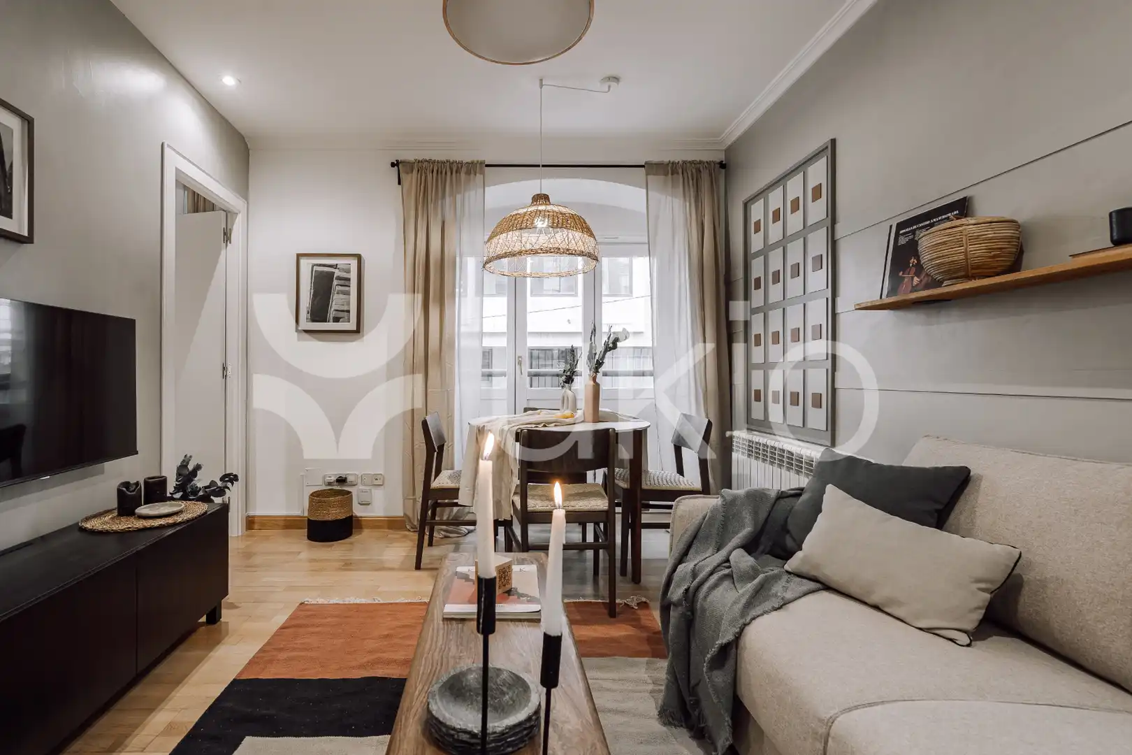 Living room of Apartments for rent in Madrid  with Heating, Furnished and Washing machine