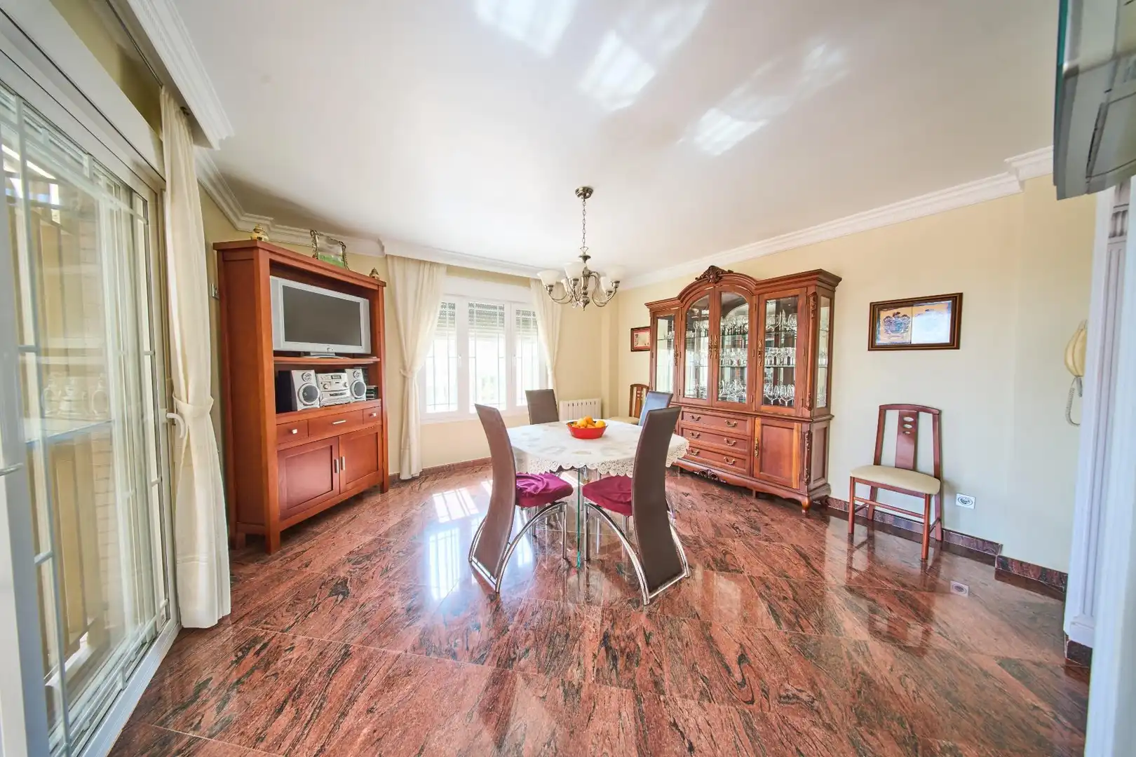 Comedor de Casa o chalet en venta en Dílar con Aire acondicionado, Calefacción y Jardín privado