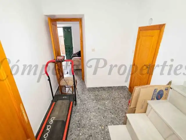 Casa adosada en venda a Torrox Pueblo