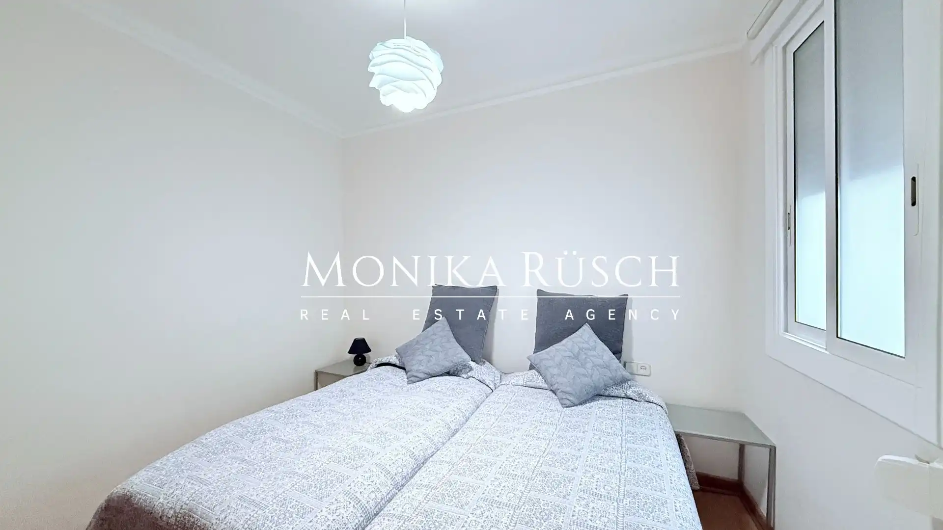 Bedroom of Flat for sale in Barcelona  with Air Conditioner and Heating