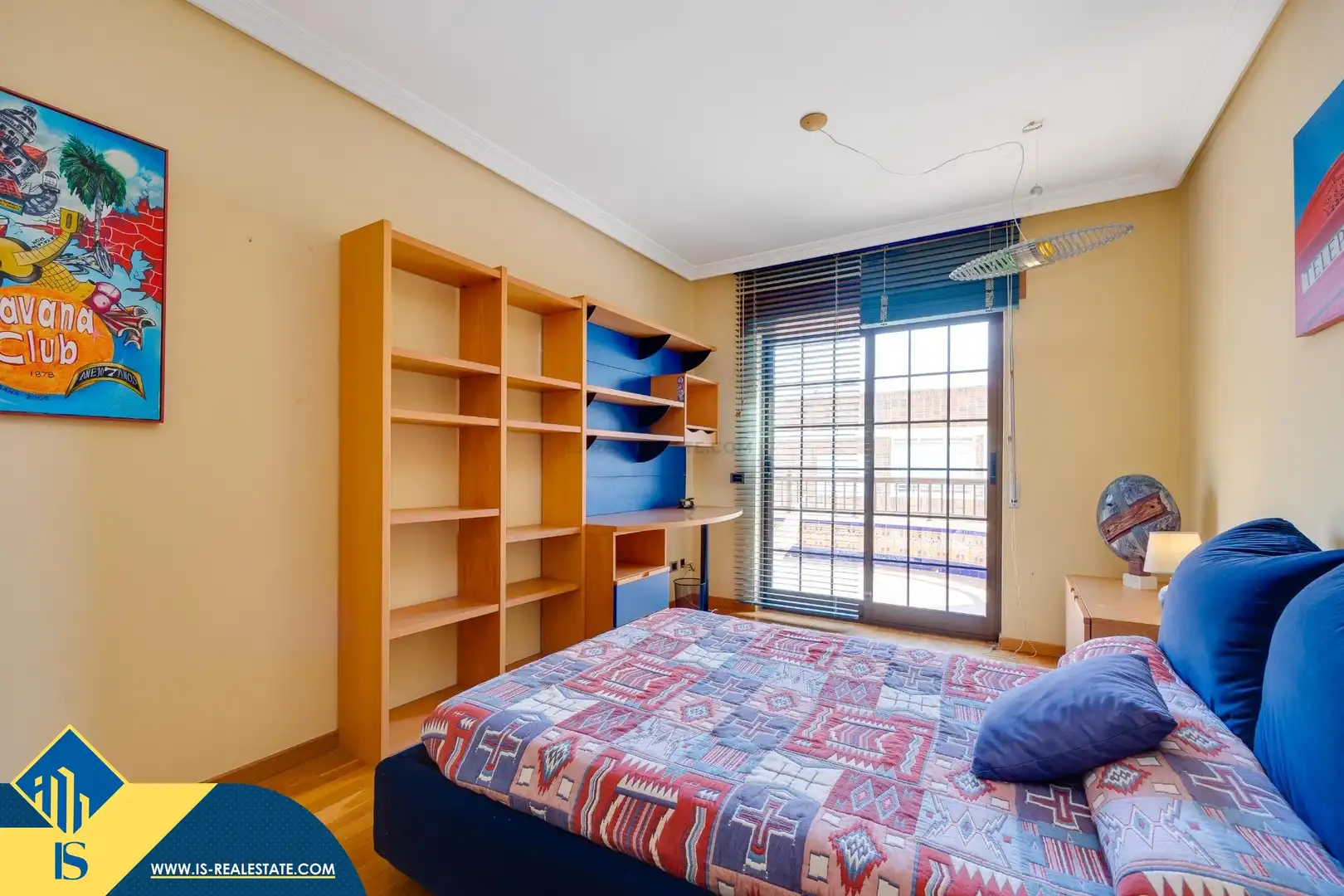 Habitación de Ático de alquiler en Torrevieja con Terraza, Trastero y Amueblado