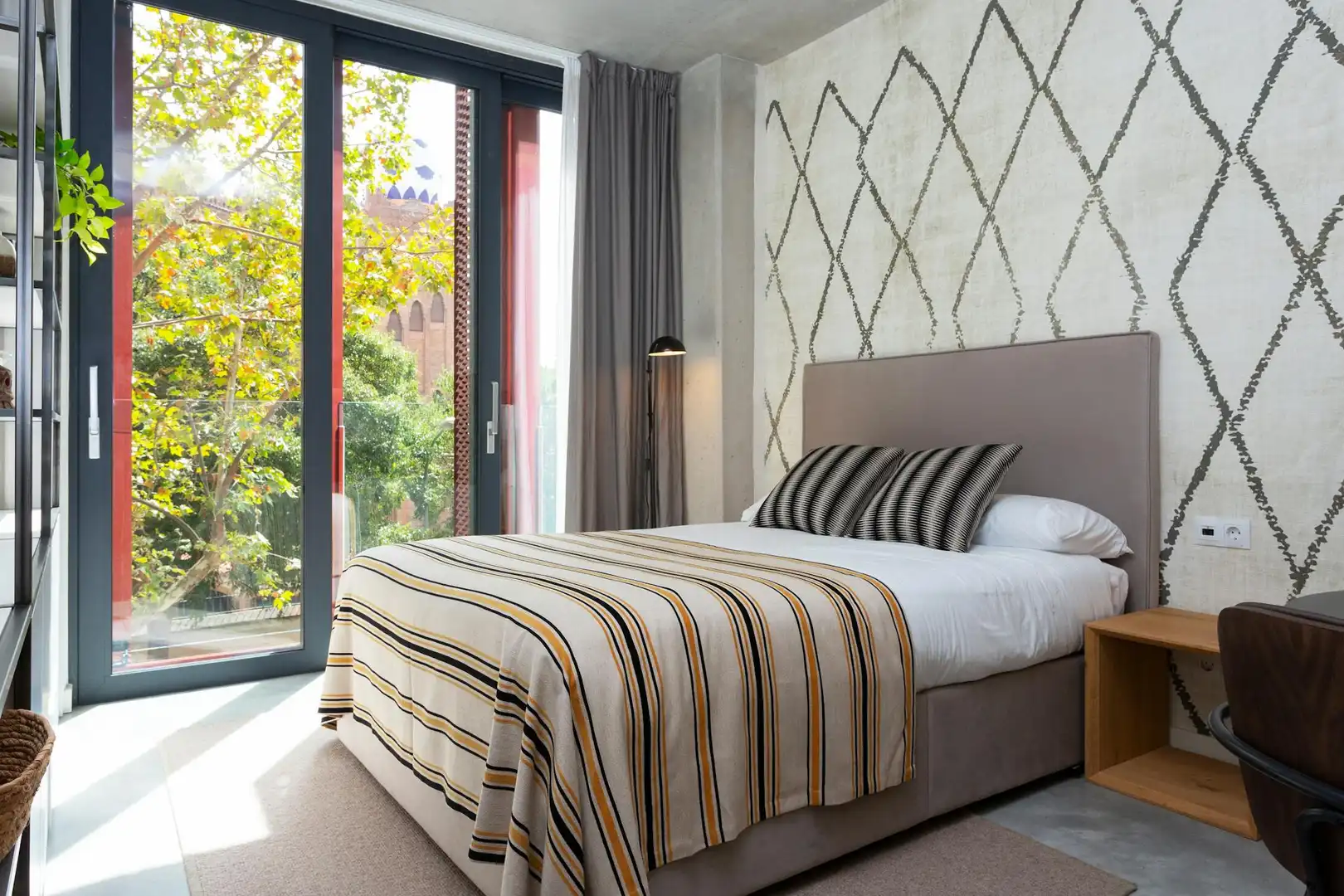 Bedroom of Flat for rent in Eixample