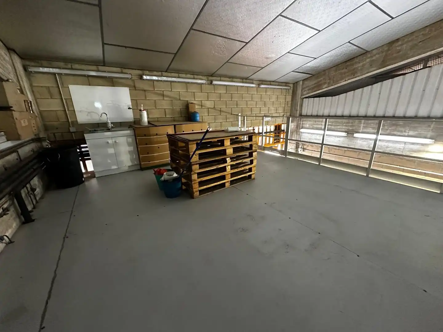 Nave industrial de alquiler en  Logroño