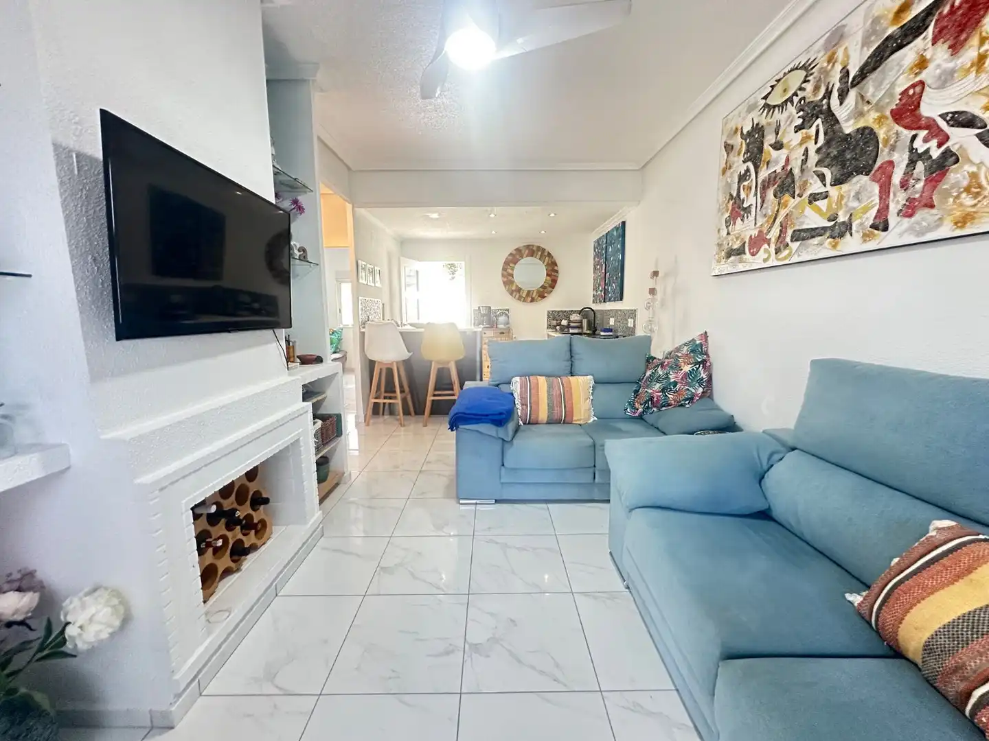 Sala d'estar de Casa o xalet en venda en Orihuela amb Aire condicionat, Piscina i Moblat