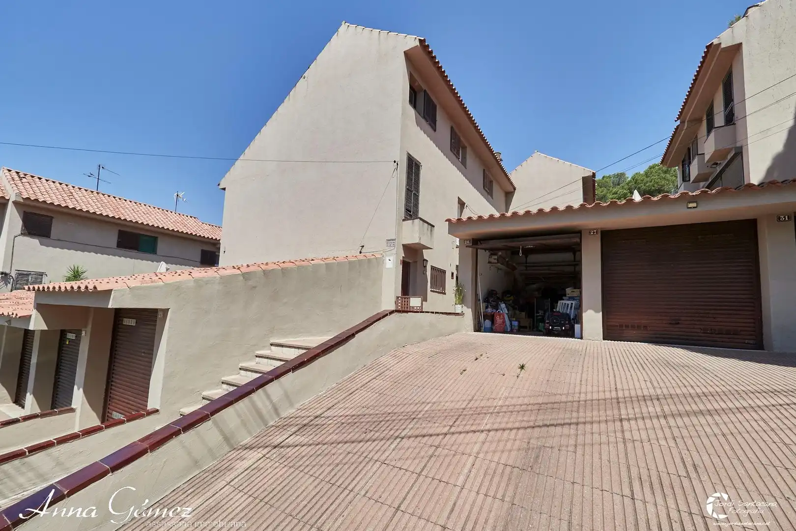 Vista exterior de Casa adosada en venda en Calafell amb Calefacció, Terrassa i Traster
