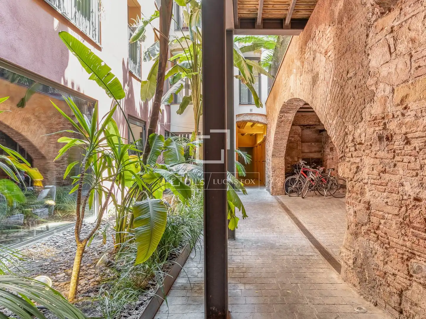 Piso en venta en Barcelona con Aire acondicionado, Calefacción y Parquet
