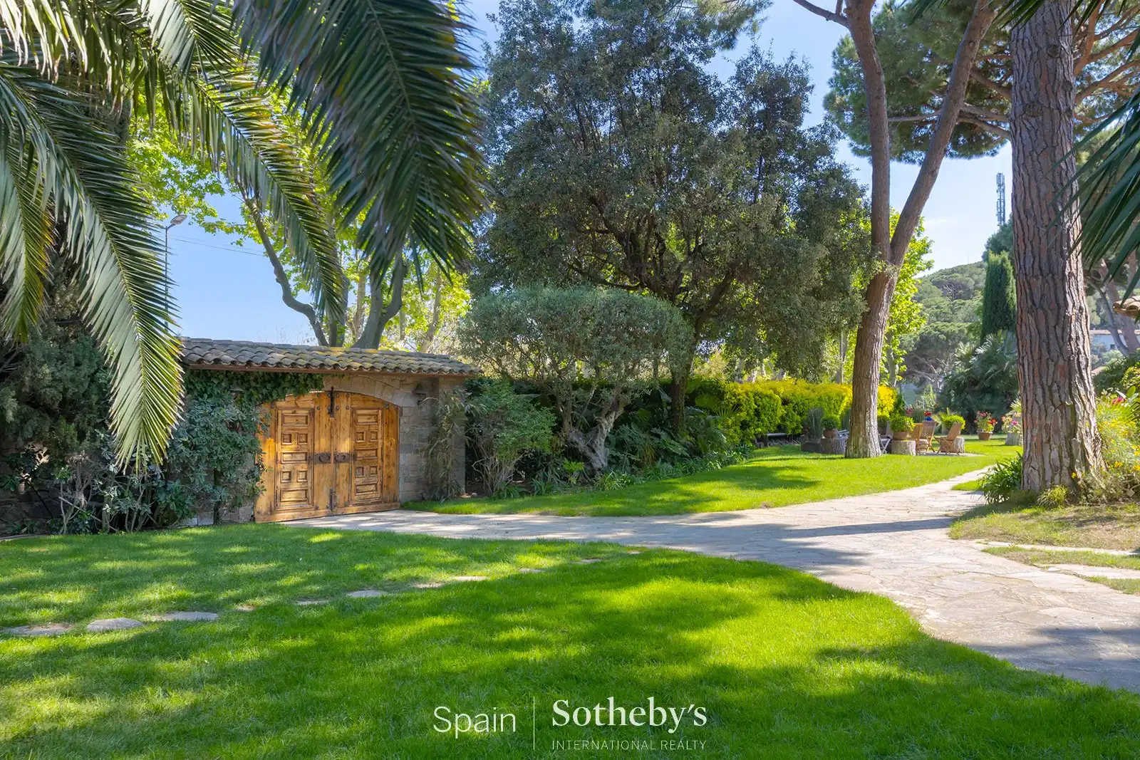 Exterior view of Country homes for sale in Premià de Dalt  with Air Conditioner, Heating and Private garden