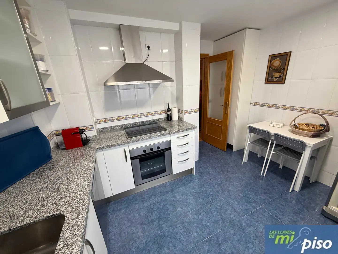 Kitchen of Flat for sale in Tudela de Duero  with Heating, Parquet flooring and Storage room