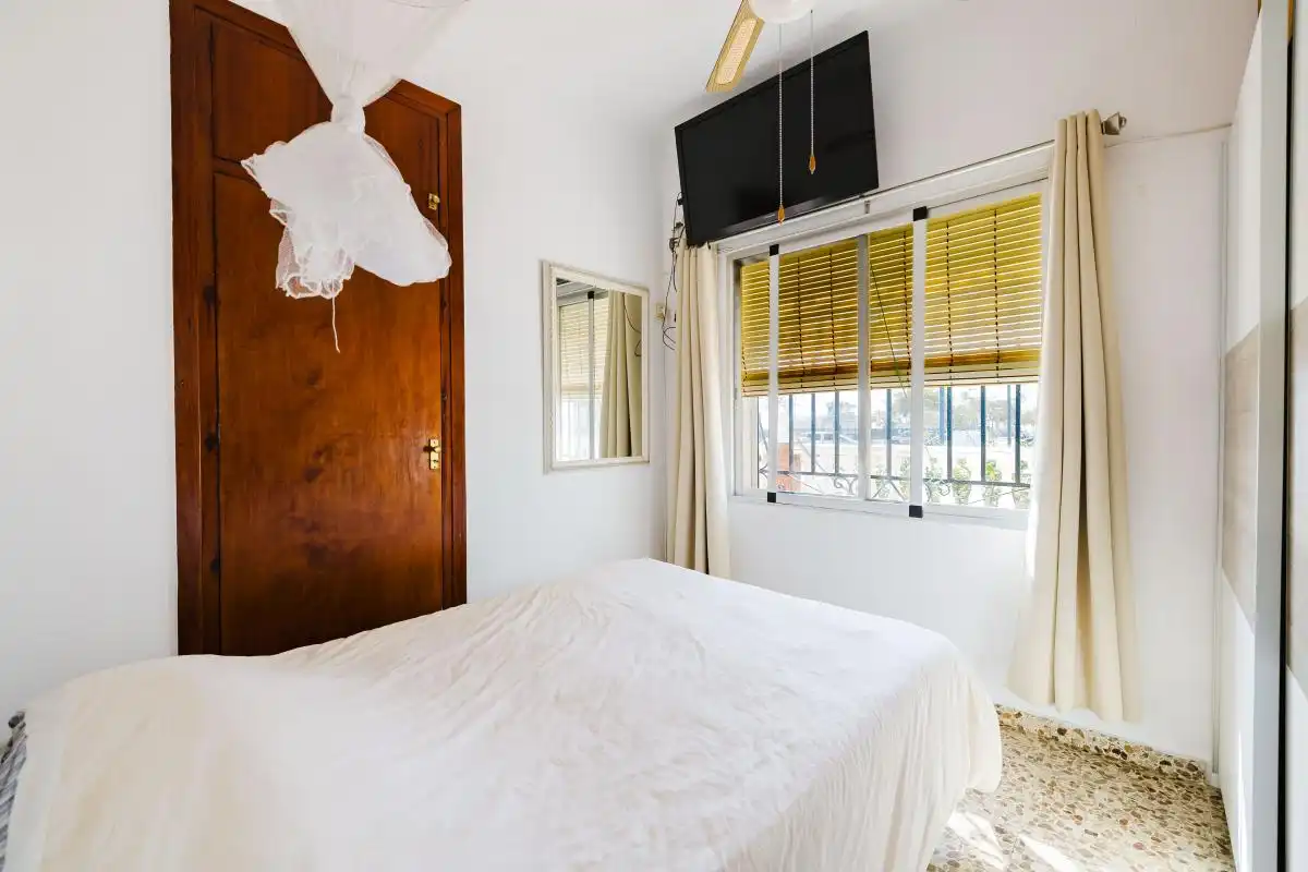 Habitación de Casa o chalet en venta en Torrox con Aire acondicionado, Calefacción y Jardín privado