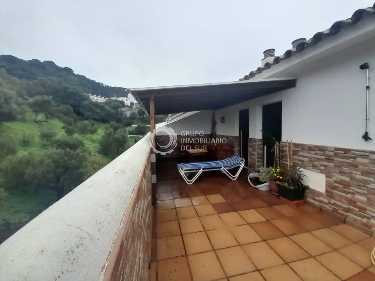 Terrassa de Casa o xalet en venda en Alcalá de los Gazules amb Terrassa, Moblat i Piscina comunitària