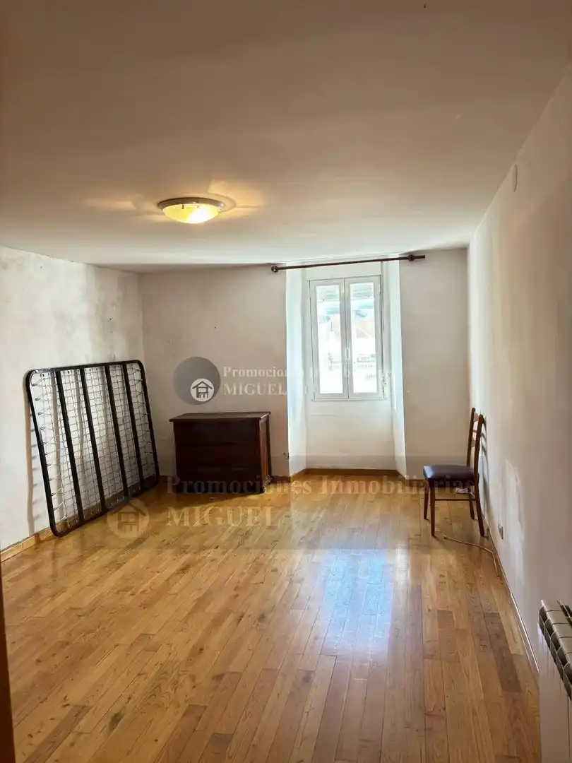 Habitación de Casa o chalet en venta en Riós