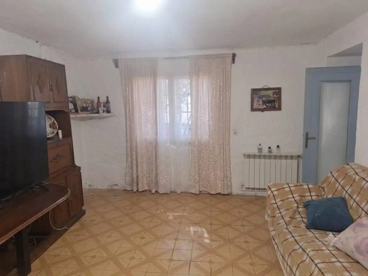 Dormitori de Finca rústica en venda en Épila amb Calefacció
