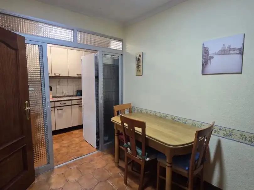 Cocina de Piso en venta en  Madrid Capital