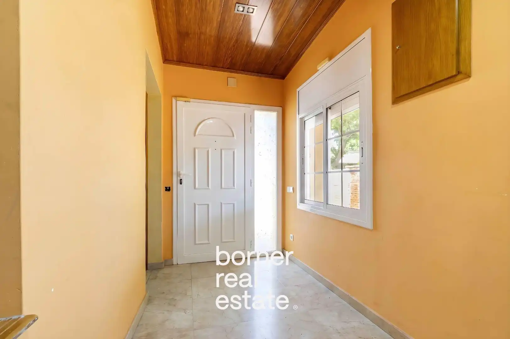 Vista exterior de Casa o xalet en venda en Sant Cugat del Vallès amb Aire condicionat, Calefacció i Jardí privat