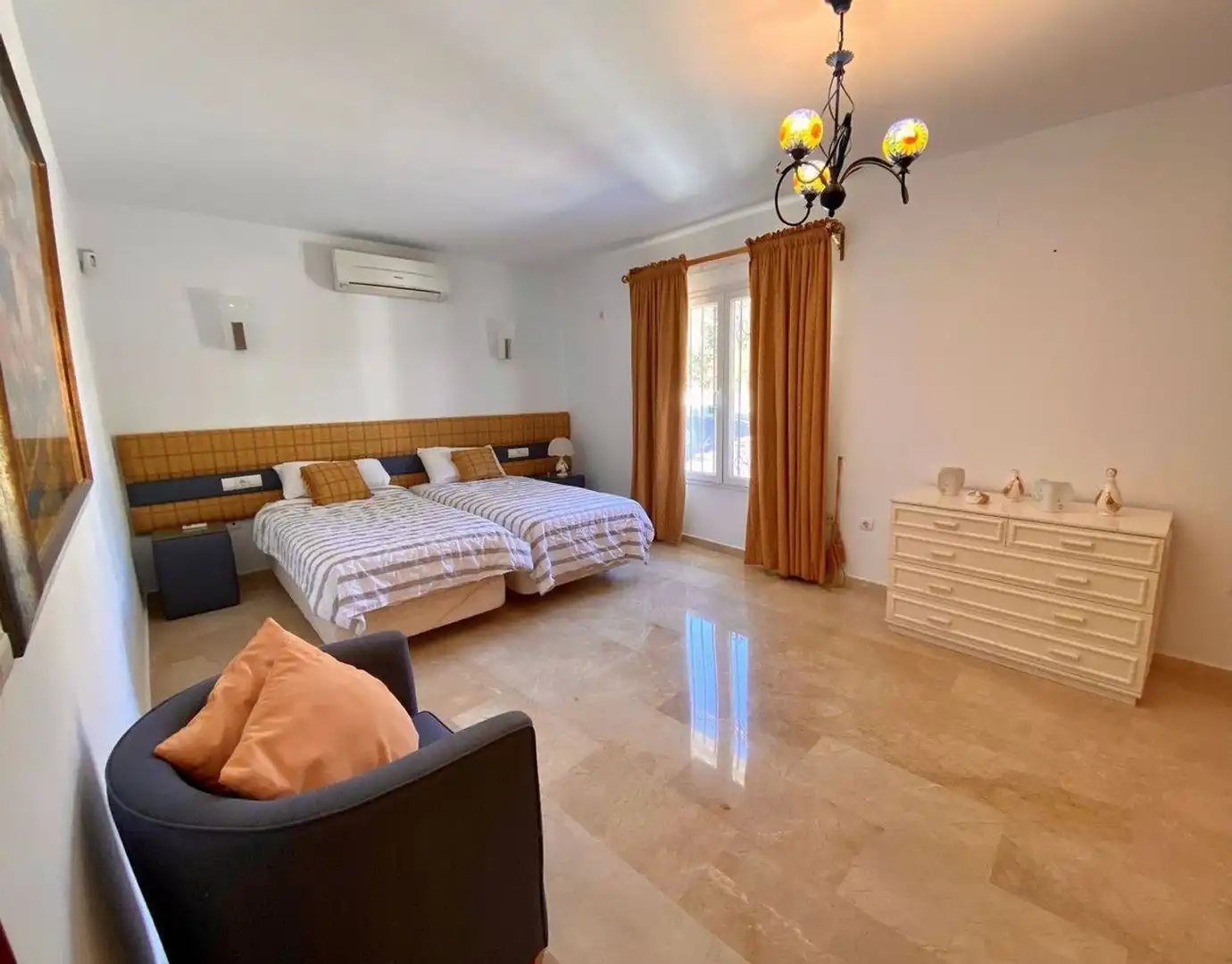 Chalet con piscina en venta en Avenida del Pacífico, imagen 13