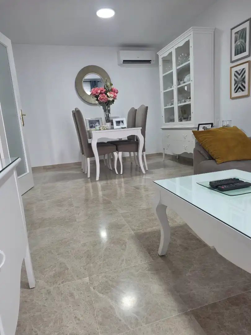 Comedor de Casa adosada en venta en Utrera con Aire acondicionado, Jardín privado y Terraza