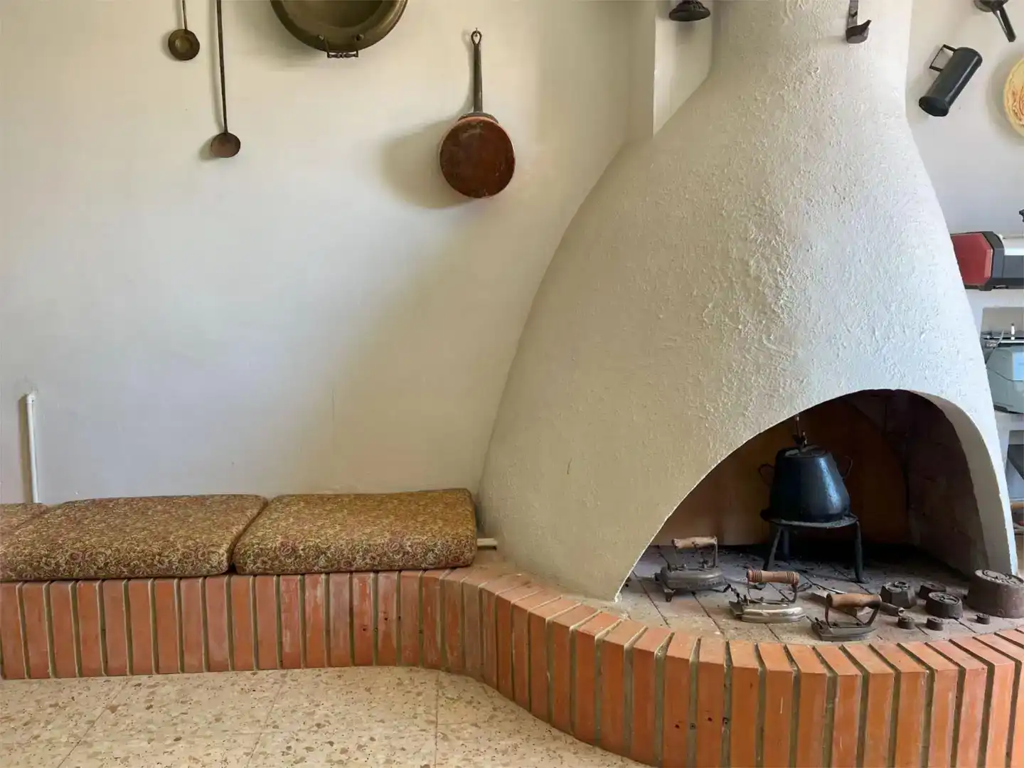 Kitchen of Flat for sale in Camporrobles  with Private garden, Storage room and Furnished
