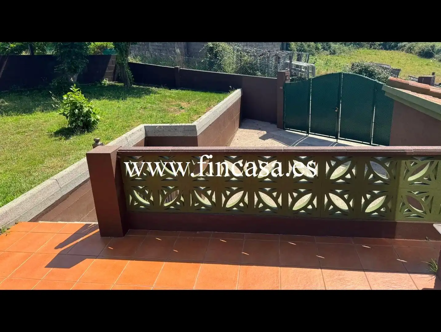 Terraza de Casa o chalet de alquiler en Vigo  con Calefacción, Jardín privado y Parquet