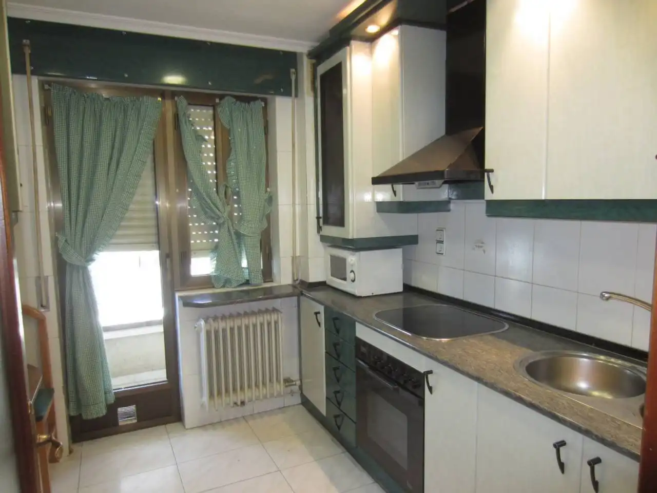 Flat for sale in Calle JUAN SEBASTIAN EL CANO, 10, Ciudad Rodrigo