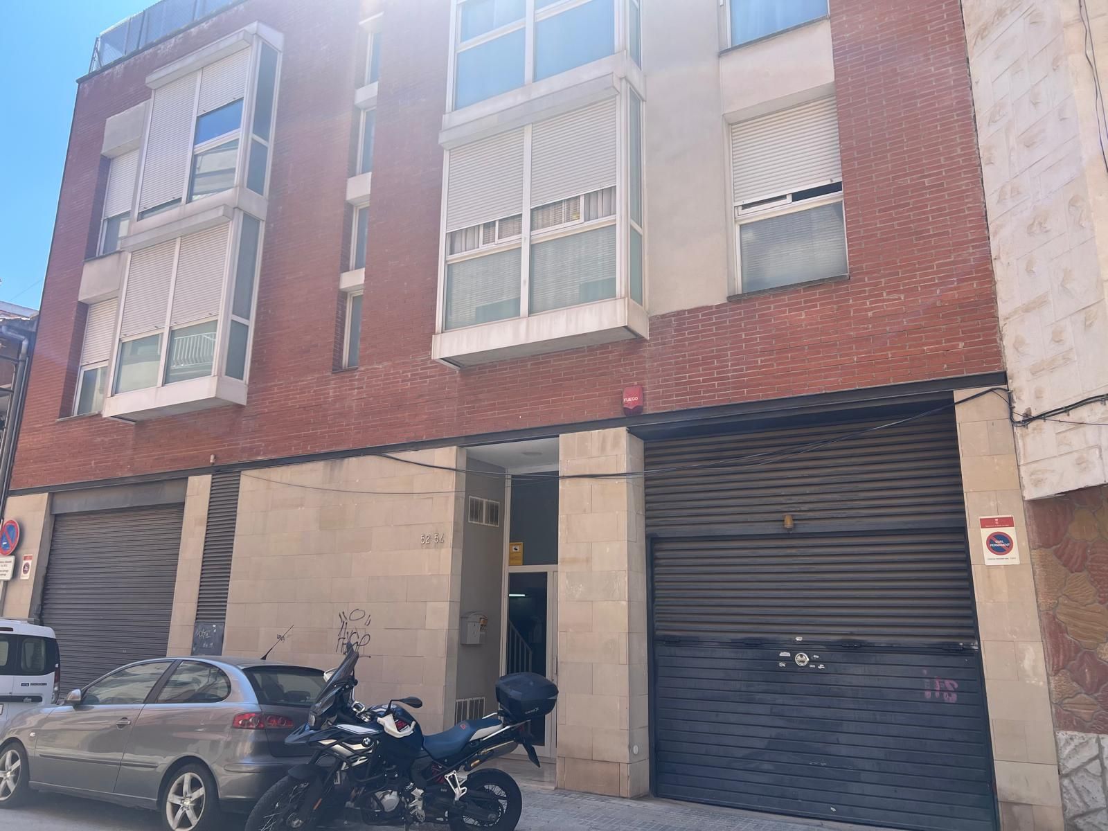 Vista exterior de Garatge en venda en Mollet del Vallès
