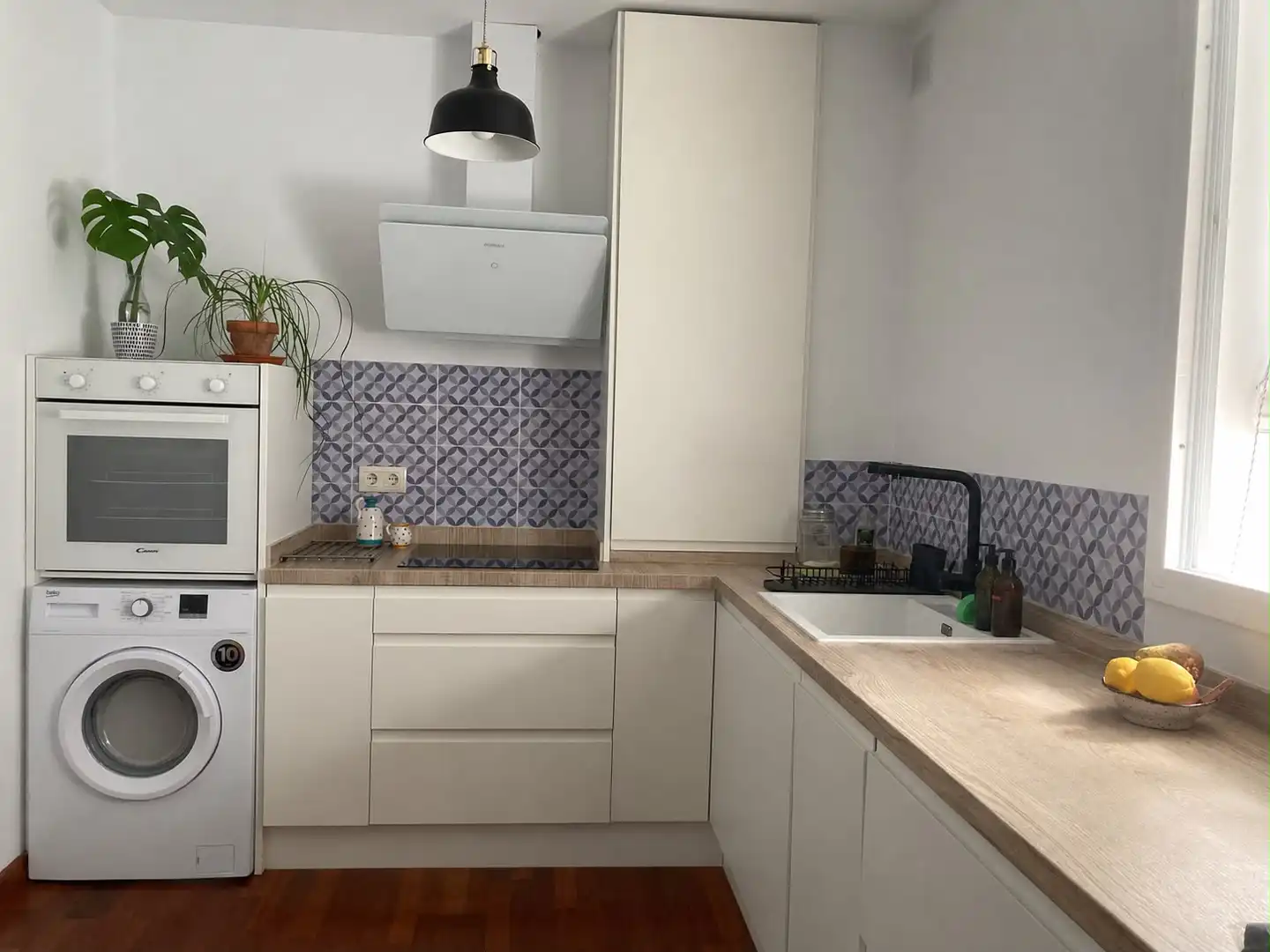 Küche von Maisonette zum Verkauf in Sanlúcar de Barrameda mit Klimaanlage, Möbliert und Ofen