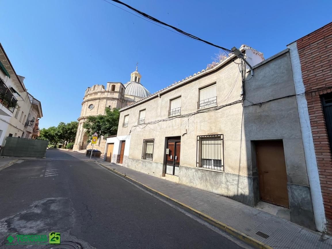 Casa adosada en venda