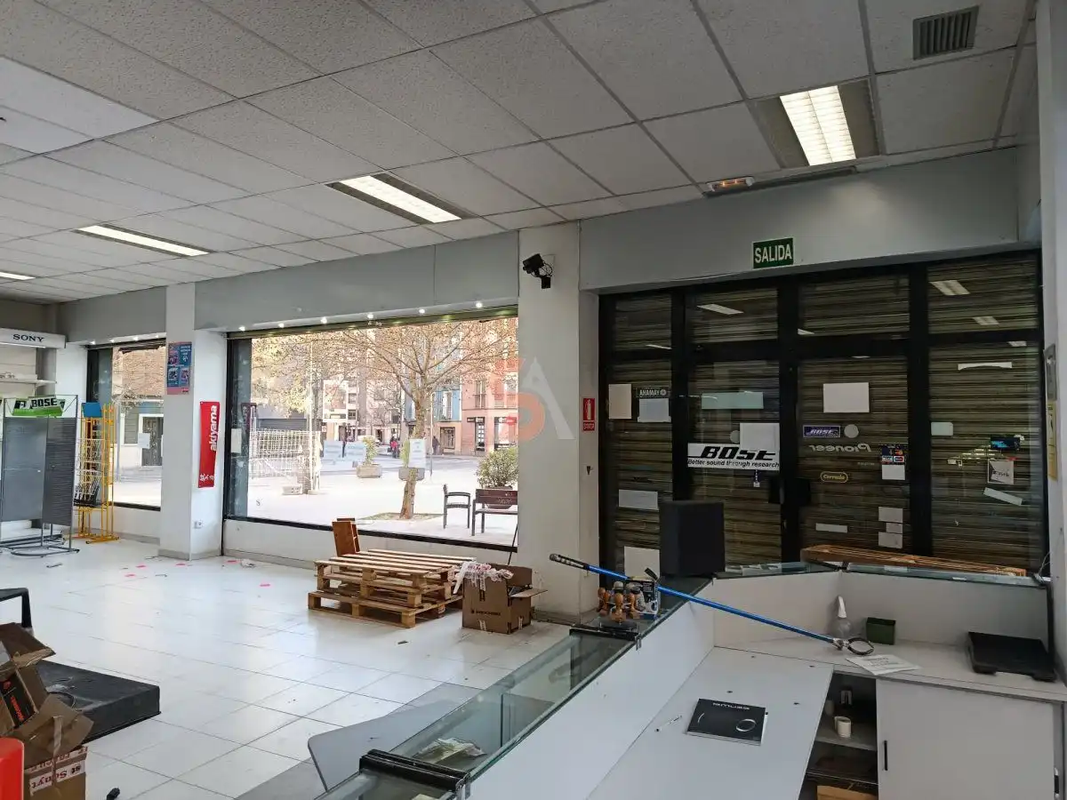 Geschaftsraum zur Miete in LEÓN, San Martín
