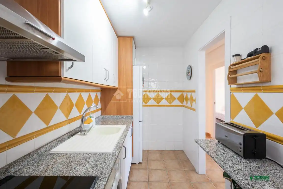 Cocina de Piso en venta en Tabernas con Aire acondicionado, Amueblado y Piscina comunitaria