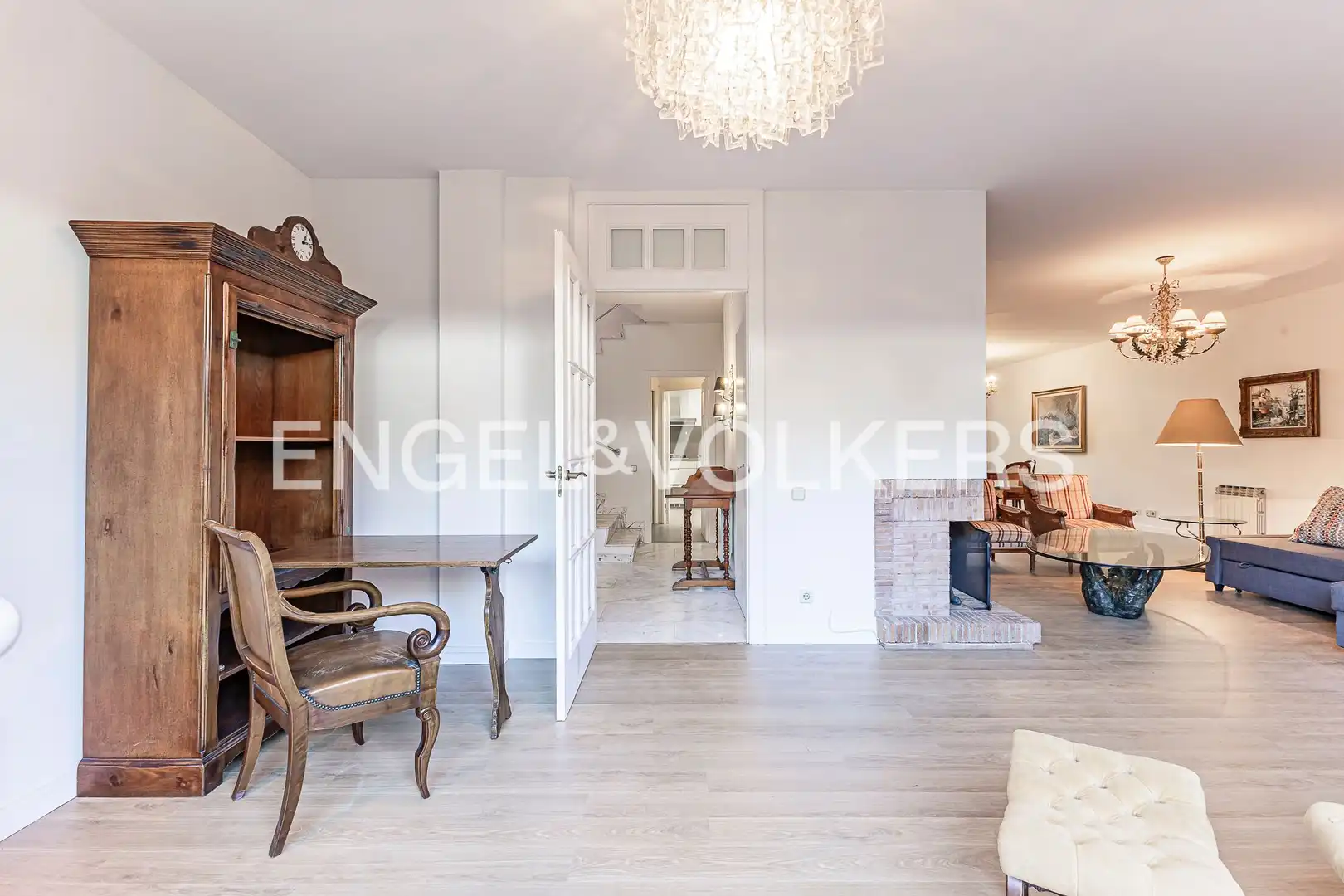 Living room of Detached homes for sale in Sant Cugat del Vallès  with Air Conditioner, Heating and Private garden