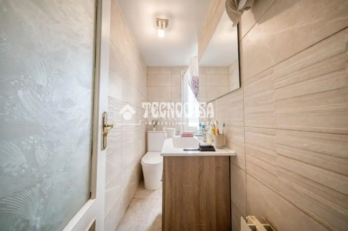 Badezimmer von Wohnung zum Verkauf in Valladolid mit Heizung und Terrasse